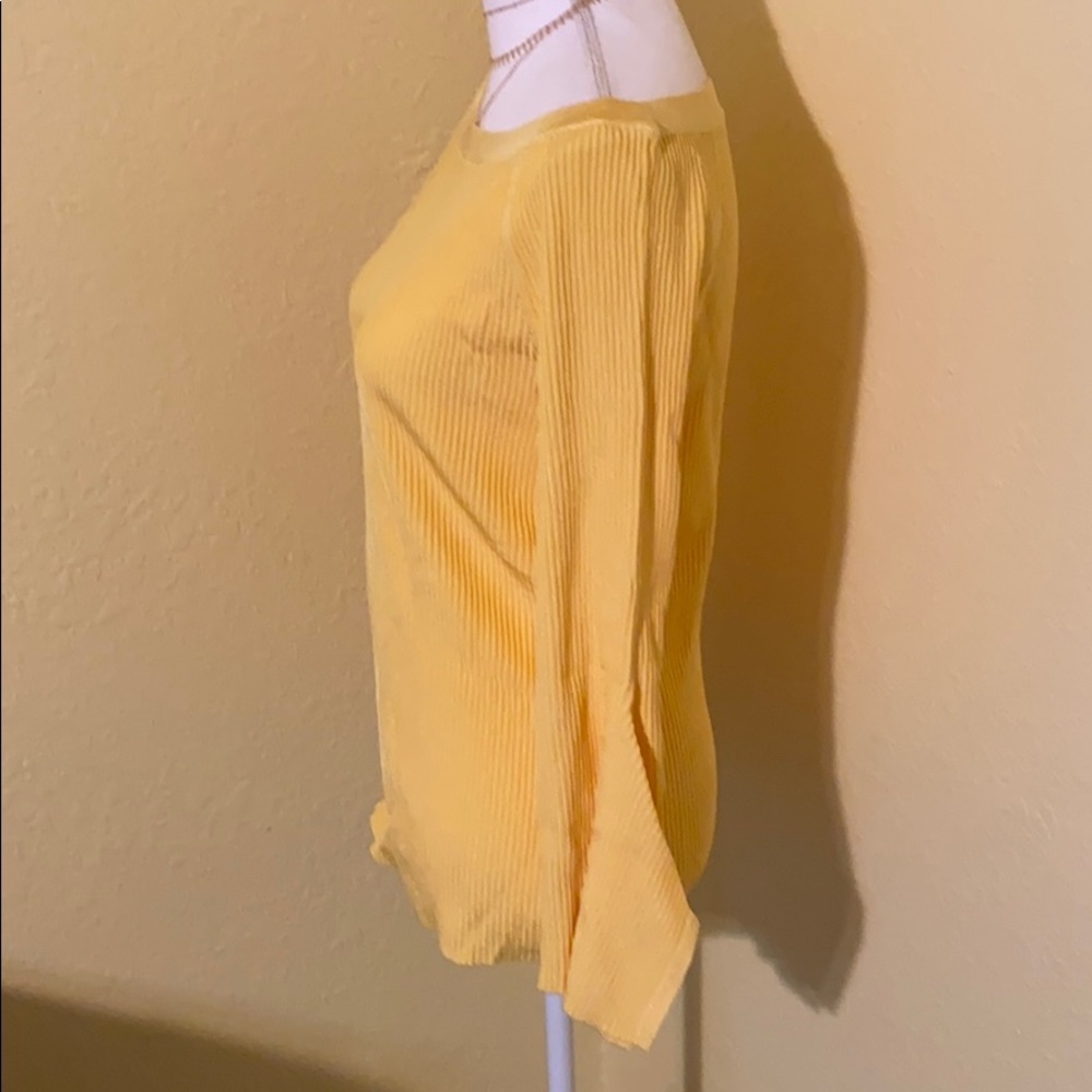 🚚 NWT INC Yellow Ribbed Top - Picture 2 of 8